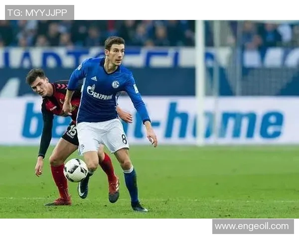 沙尔克04队大将因伤休战数周，球迷期待他早日重返赛场